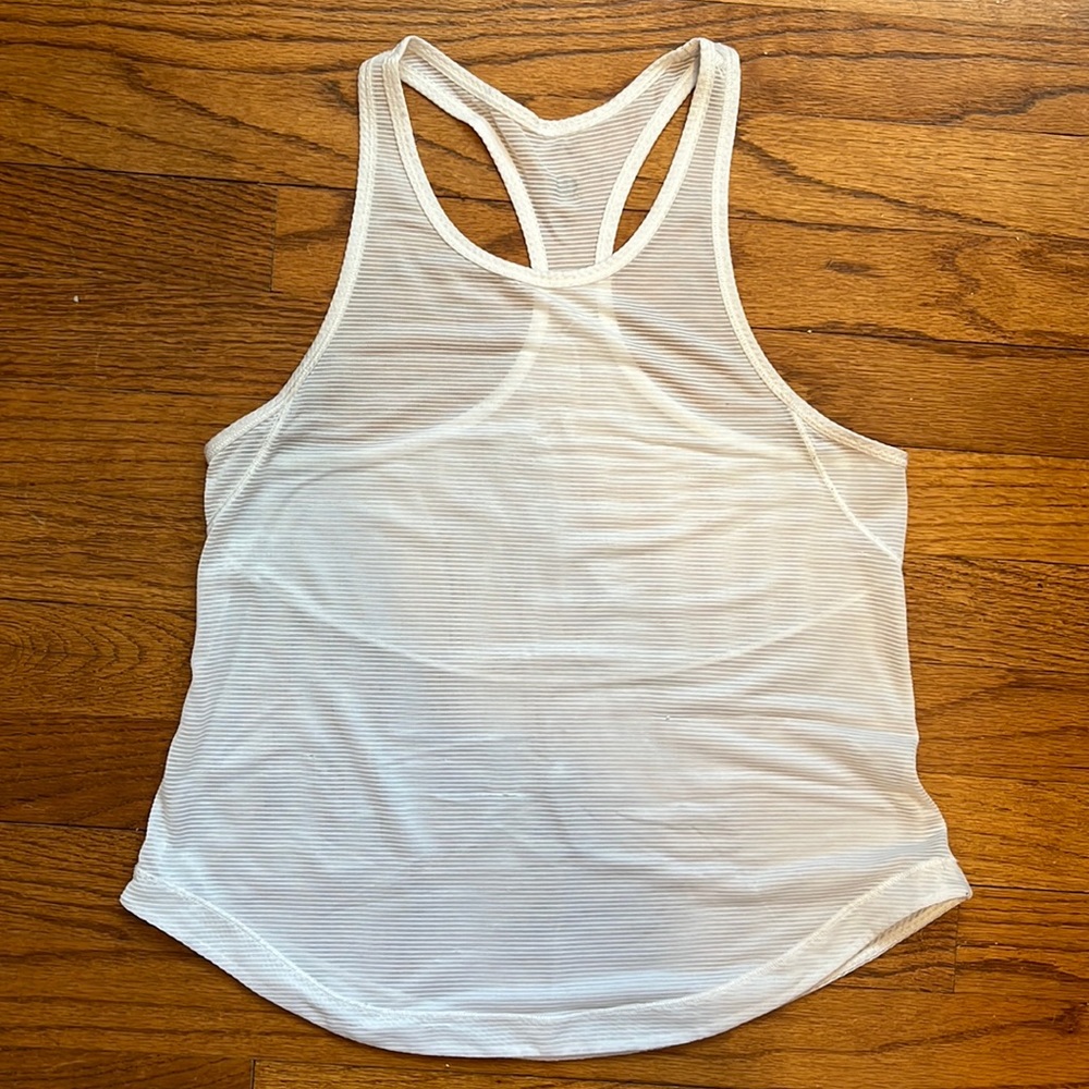 White lululemon tank